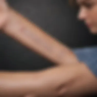 Visual guide to measuring arm circumference for cuff selection